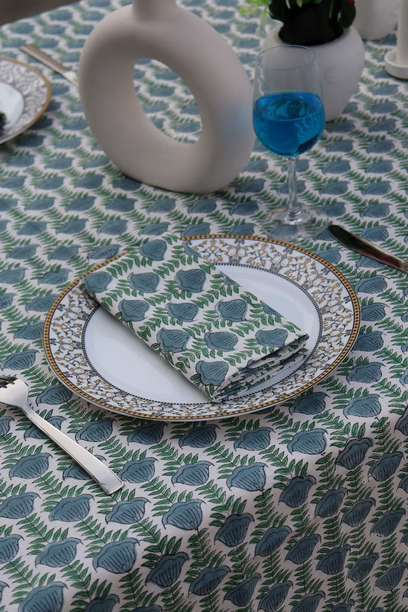 Table Cover With Napkins