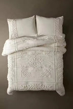 3- piece White Tufted Cotton Duvet Cover set