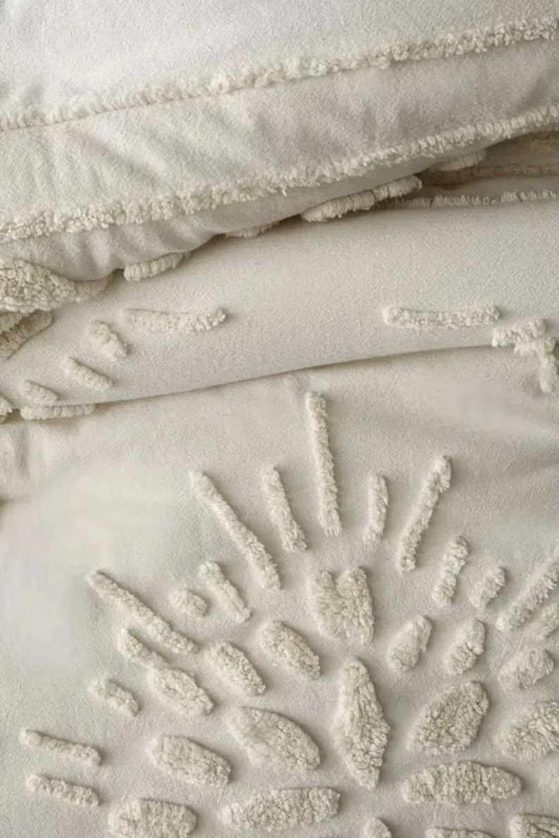 3- piece White Tufted Cotton Duvet Cover set