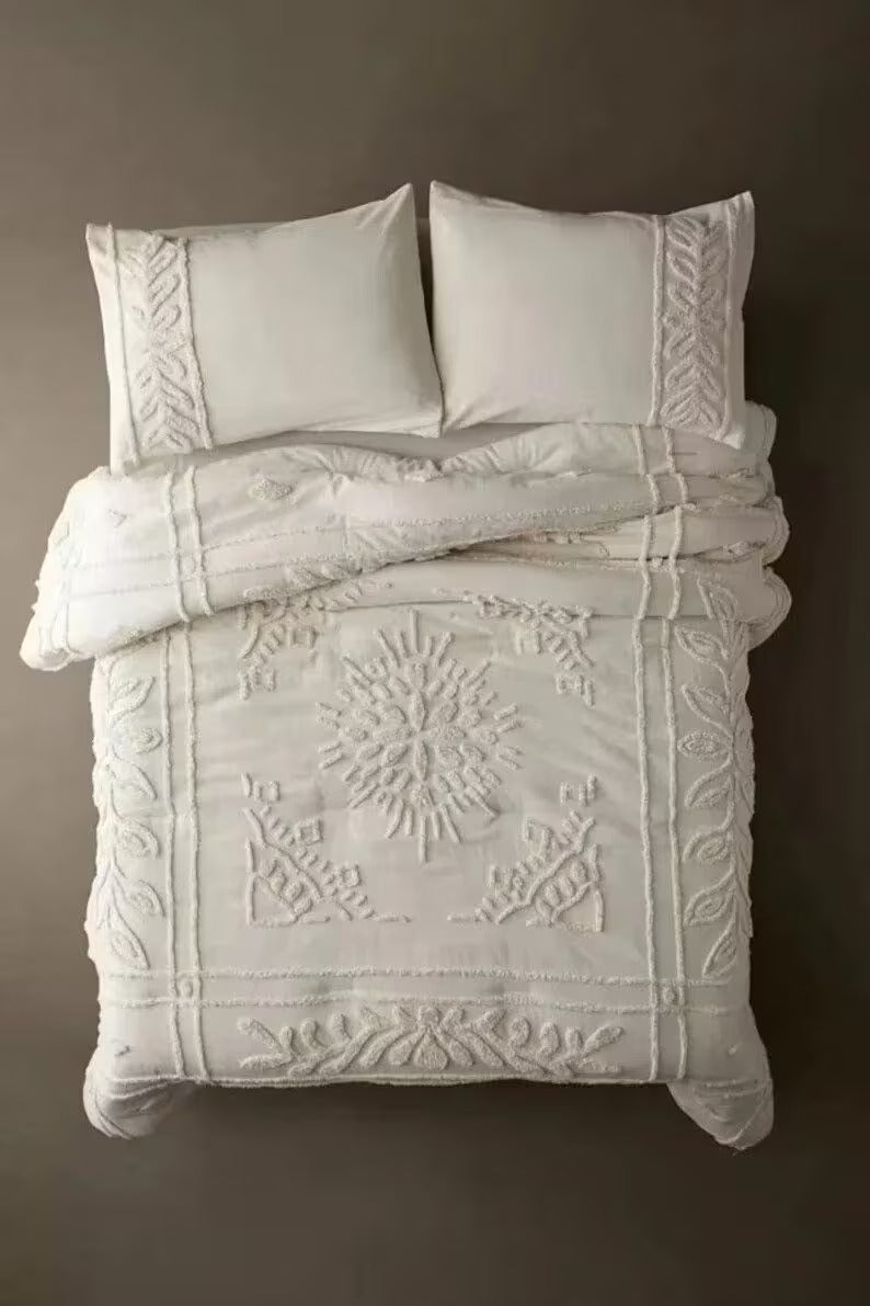 3- piece White Tufted Cotton Duvet Cover set